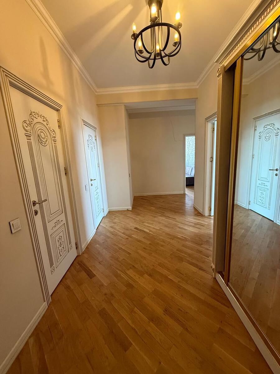 İcarəyə verilir 3 otaqlı yeni tikili 120 m² — Mənzil, Bakı (11)
