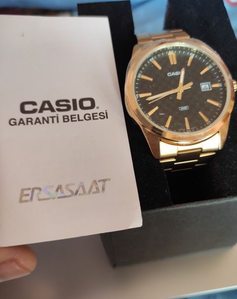 Qol saatı "Casio MTP-VD03G-1AUDF" — Qol saatları
