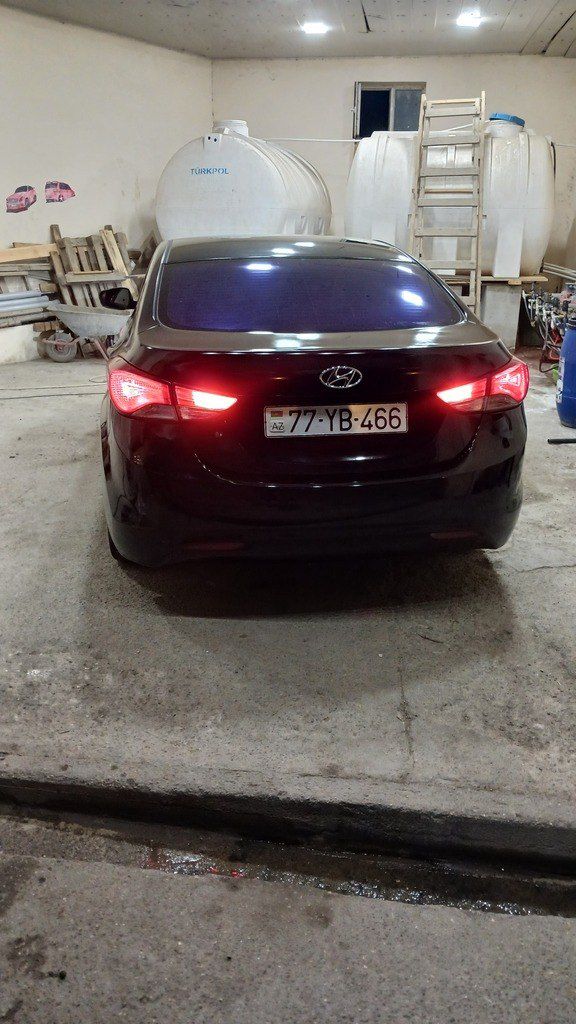 Hyundai Elantra, 1.8 L, 2013 il, 215 000 km — Avtomobillər, Bakı (2)