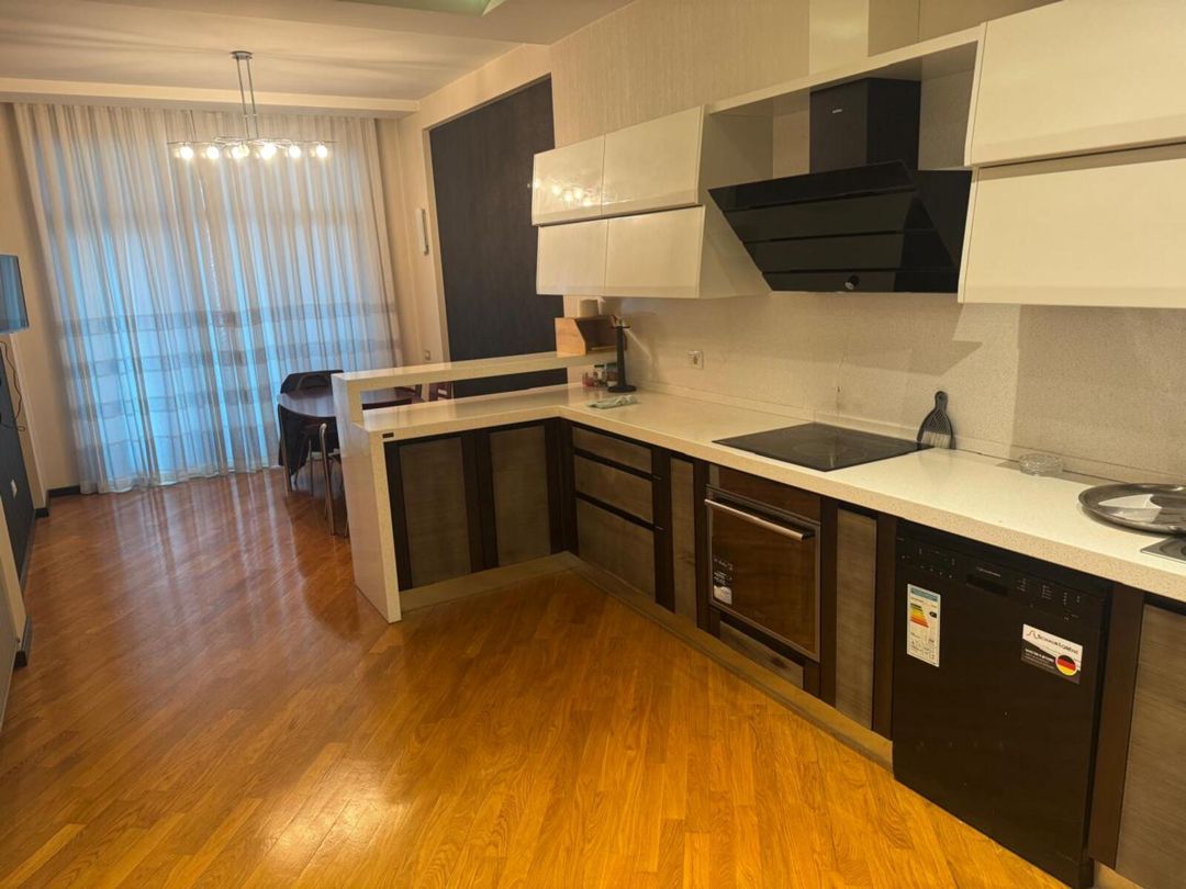 İcarəyə verilir 3 otaqlı yeni tikili 250 m² — Mənzil, Bakı (5)