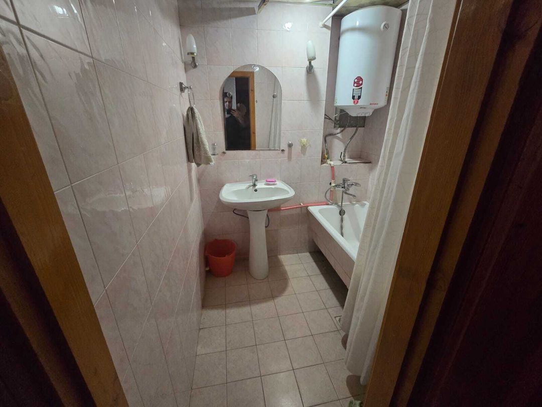 İcarəyə verilir 2 otaqlı köhnə tikili 66 m² — Mənzil, Bakı (2)