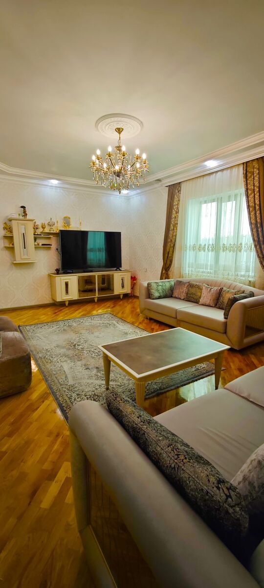 Satılır 6 otaqlı həyət evi/bağ evi 235 m² — Ev, villa, Bakı (7)