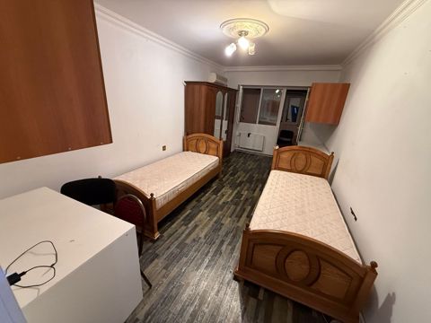 3-otaqlı mənzil kirayə verilir, 28 May m., 75 m² — Bakı