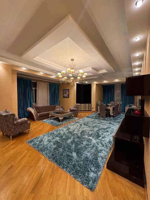 4-otaqlı yeni tikili kirayə verilir, 28 May m., 200 m² — Bakı