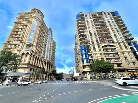 Satılır 4 otaqlı yeni tikili 325 m² — Bakı