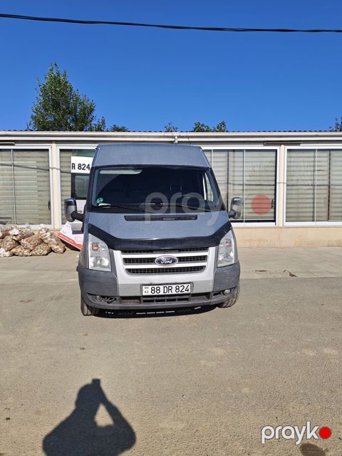 Ford Transit yük mikroavtobusu - Korpusu: yüksək tavanlı, orta/uzun