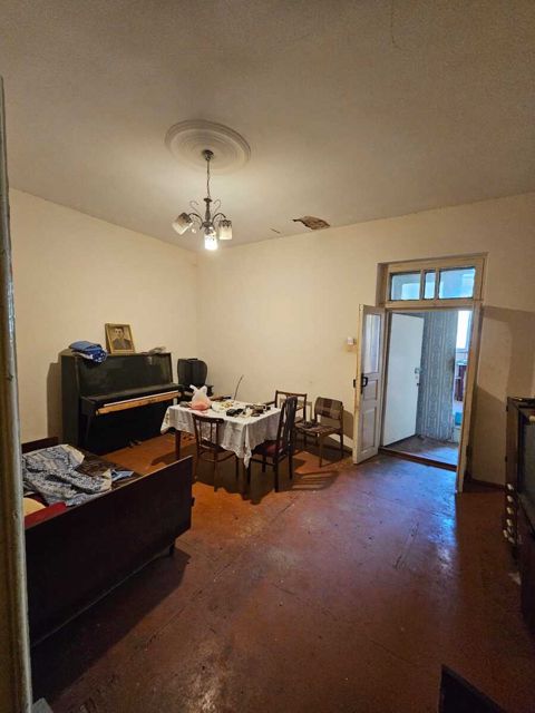 Satılır 5 otaqlı həyət evi/bağ evi 241 m² — Bakı