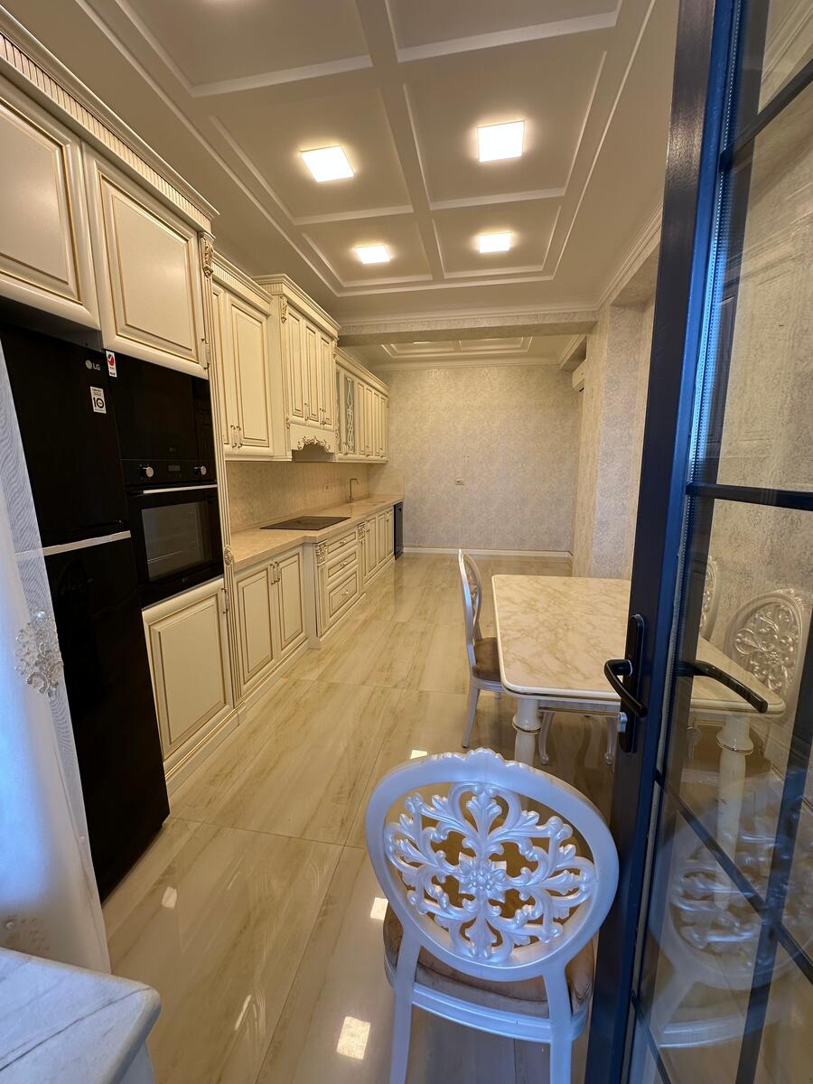 4-otaqlı yeni tikili kirayə verilir, Elmlər m., 200 m² — Mənzil, Bakı (10)