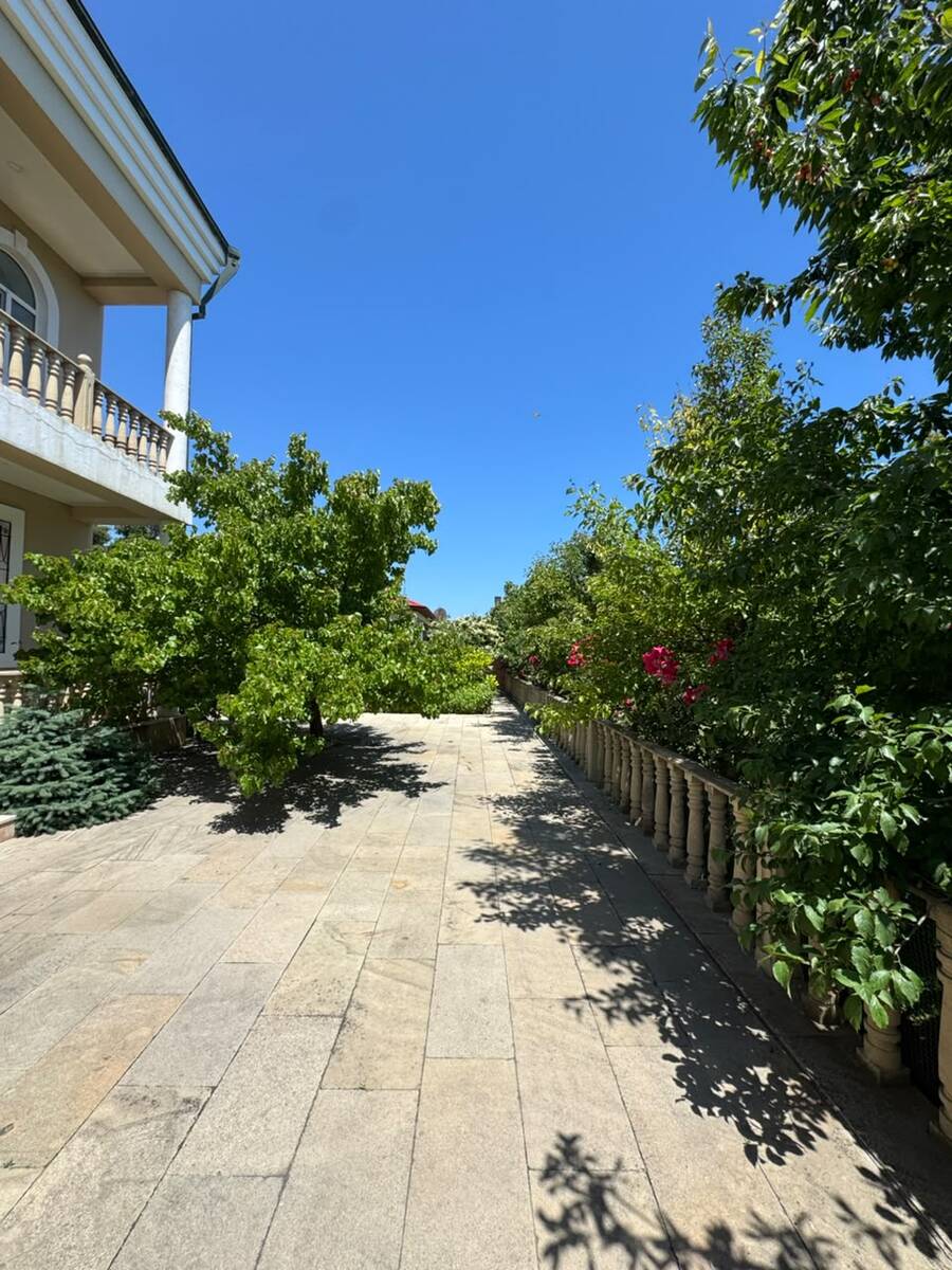 Satılır 6 otaqlı həyət evi/bağ evi 300 m² — Ev, villa, Bakı (2)