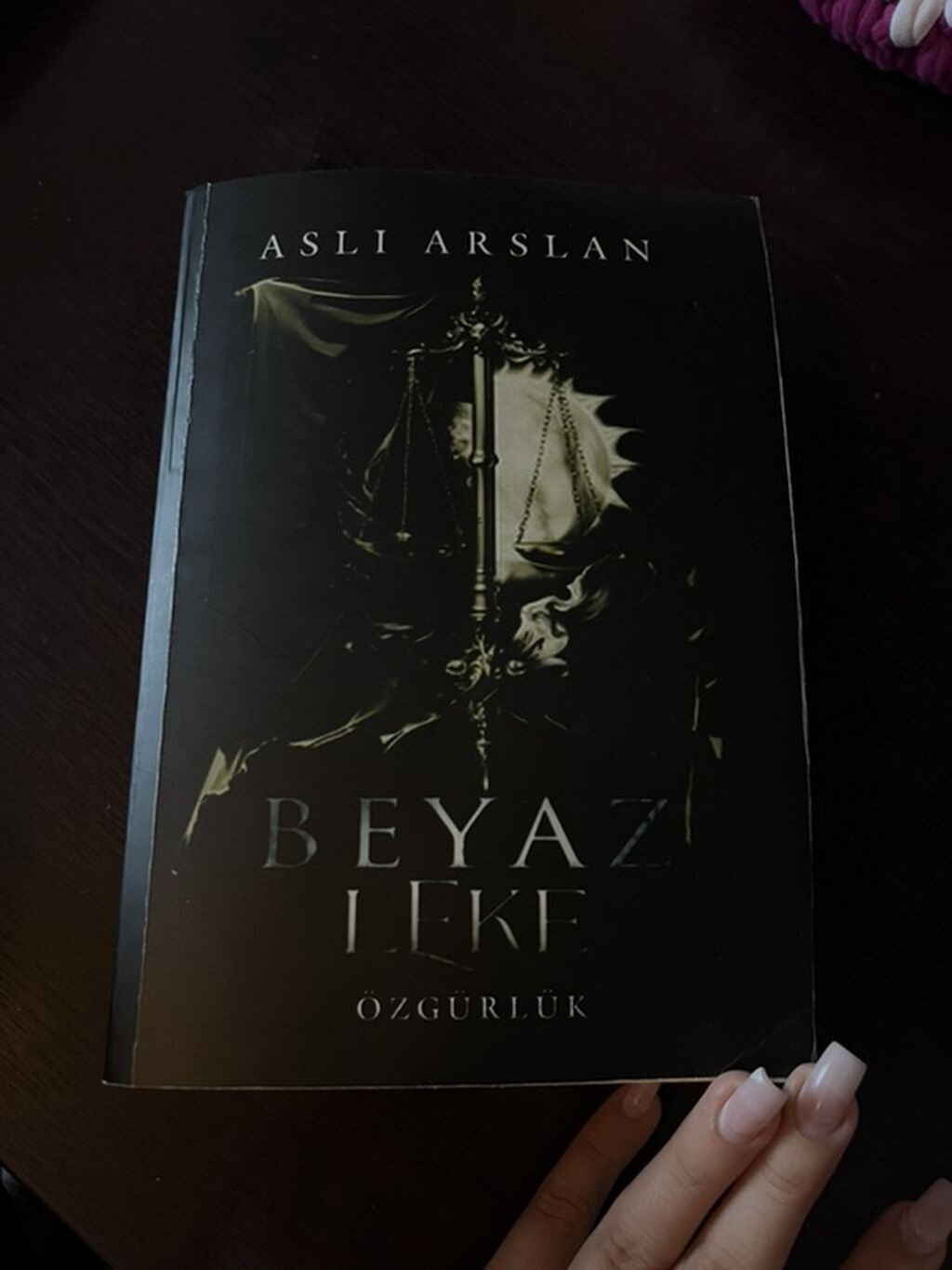 Məhsul: Kitab – “Beyaz Leke: Özgürlük” Müəllif: Aslı Arslan Dil — Kitablar, Masazır (2)