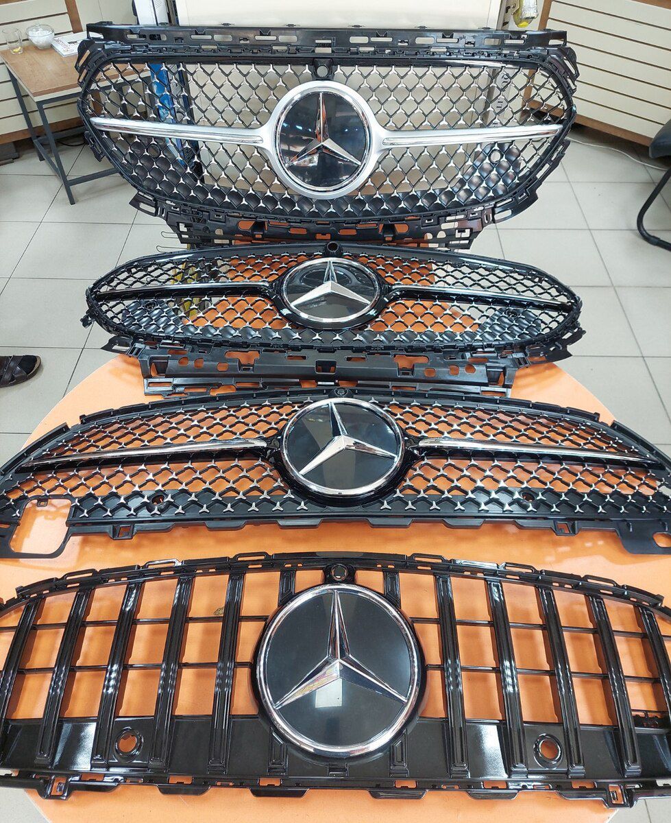 Mercedes E 214 Radiator barmaqlığı — Ehtiyat hissələri və aksesuarlar, Bakı (4)