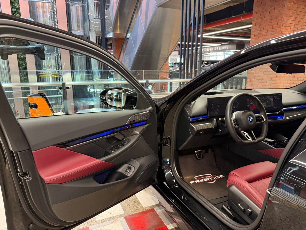 BMW 530e, 2.0 L, 19.4 kWh, 2024 il, 27 000 km — Avtomobillər, Bakı (9)