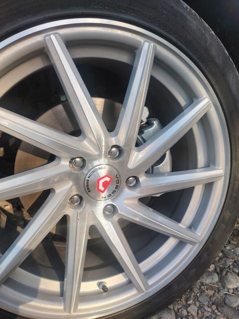 Vossen təkərləri 235/45 R18 — Gəncə