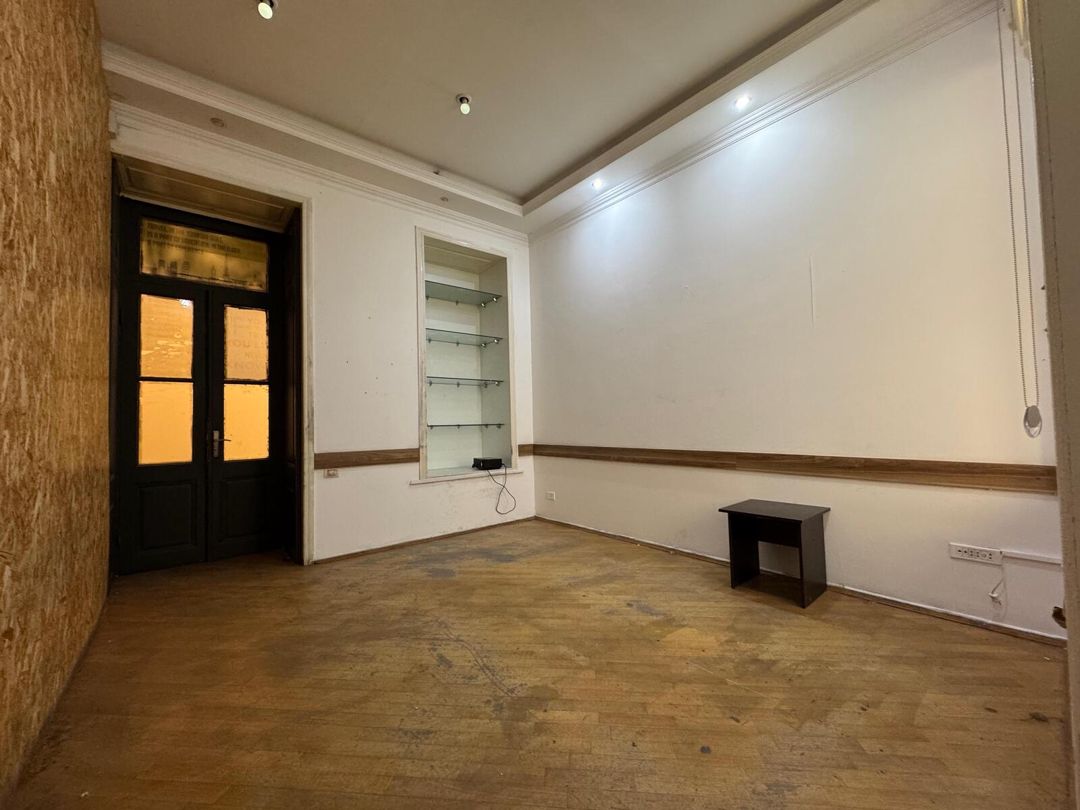Satılır 4 otaqlı köhnə tikili 120 m² — Mənzil, Bakı (8)