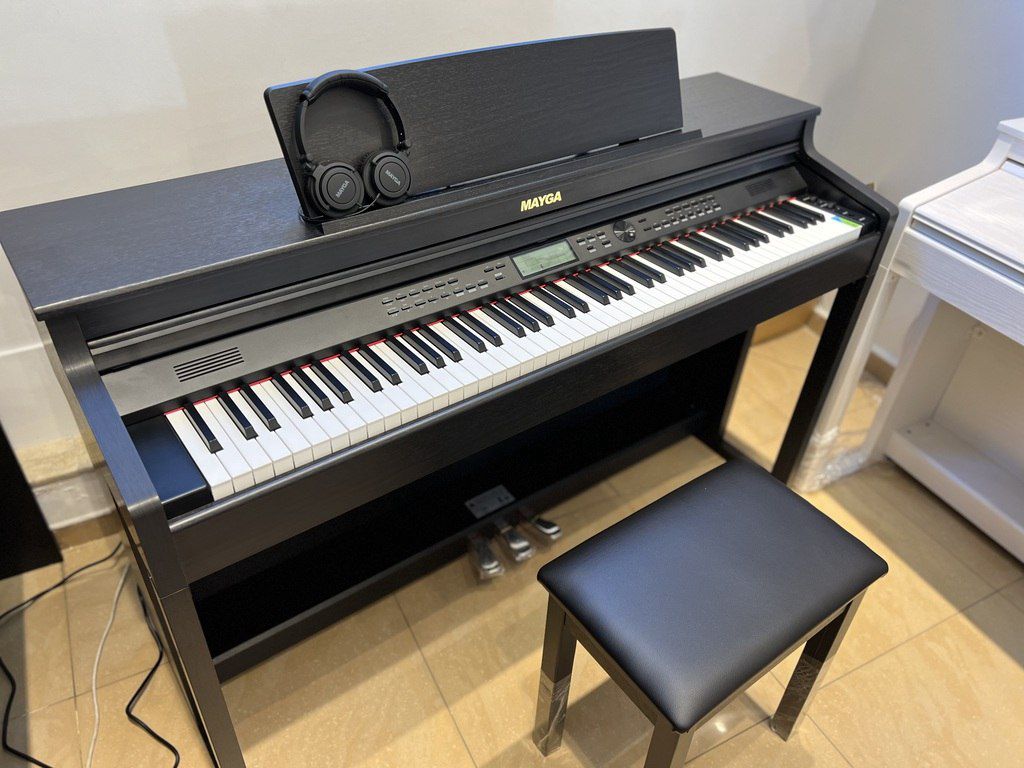 Elektron piano "Mayga" — Musiqiə alətləri, Bakı (2)