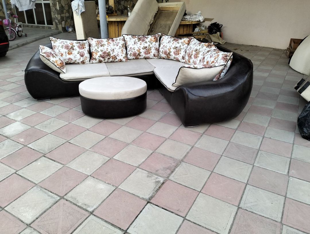 Künc divanı — Mebel, Bakı