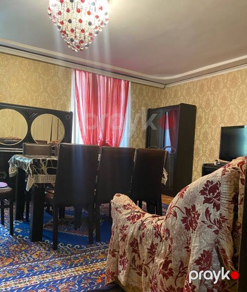 İcarəyə verilir 2 otaqlı köhnə tikili 70 m²