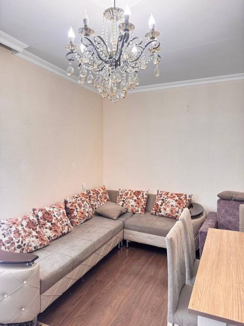 İcarəyə verilir 3 otaqlı köhnə tikili 75 m² — Bakı