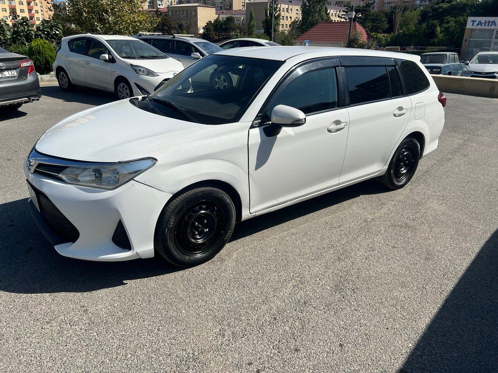 Toyota Corolla Fielder, 1.5 L, 0.87 kWh, 2018 il, 300 000 km — Avtomobillər, Bakı (2)