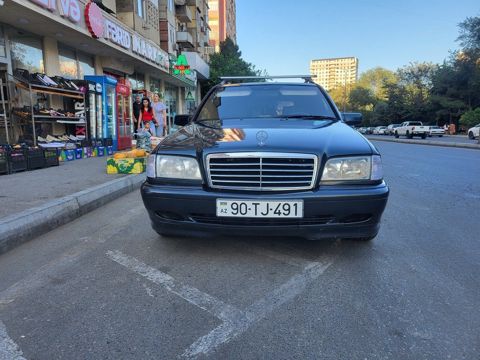 Mercedes C 220, 2.2 L, 2000 il, 578 000 km — Bakı