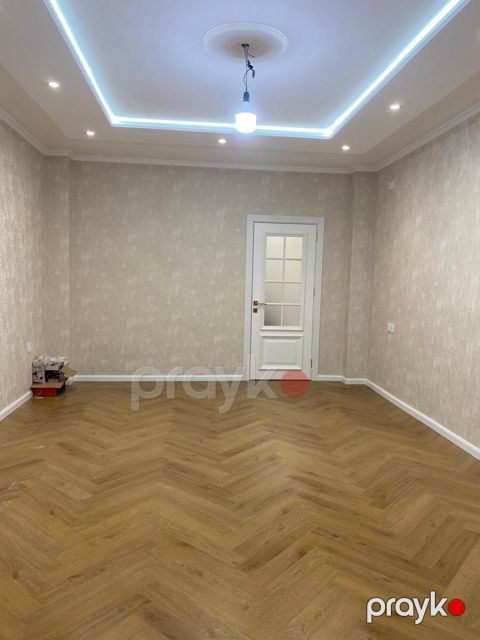 Satılır 2 otaqlı yeni tikili 92 m²