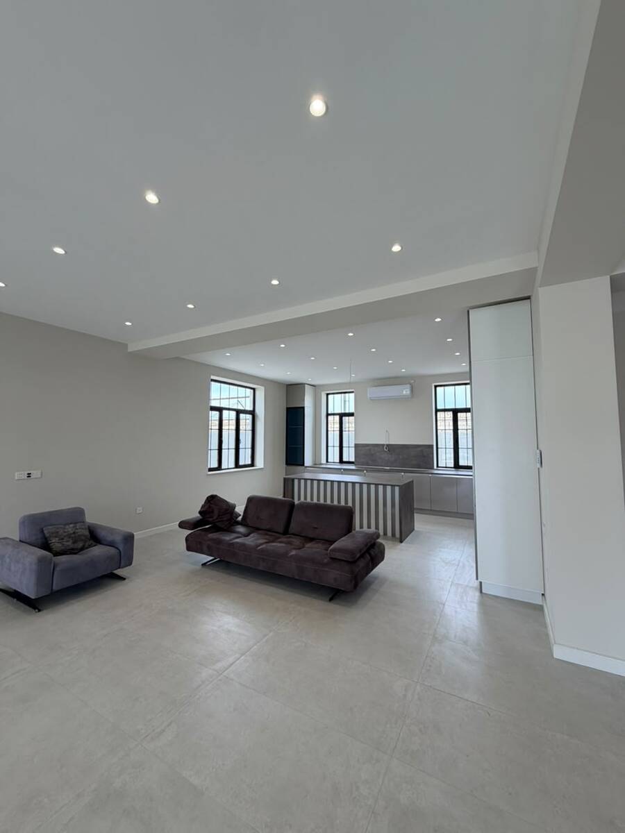 Satılır 5 otaqlı həyət evi/bağ evi 240 m² — Ev, villa, Bakı (8)