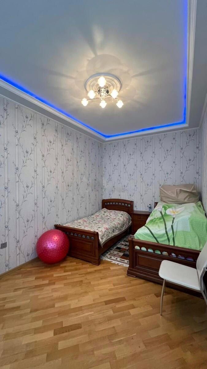 Satılır 5 otaqlı yeni tikili 190 m² — Mənzil, Bakı (11)