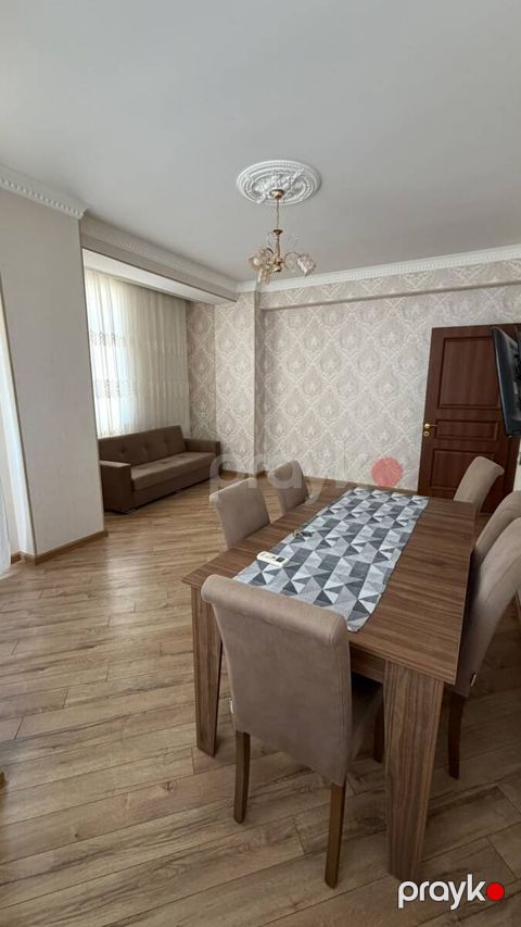 İcarəyə verilir 2 otaqlı yeni tikili 90 m²