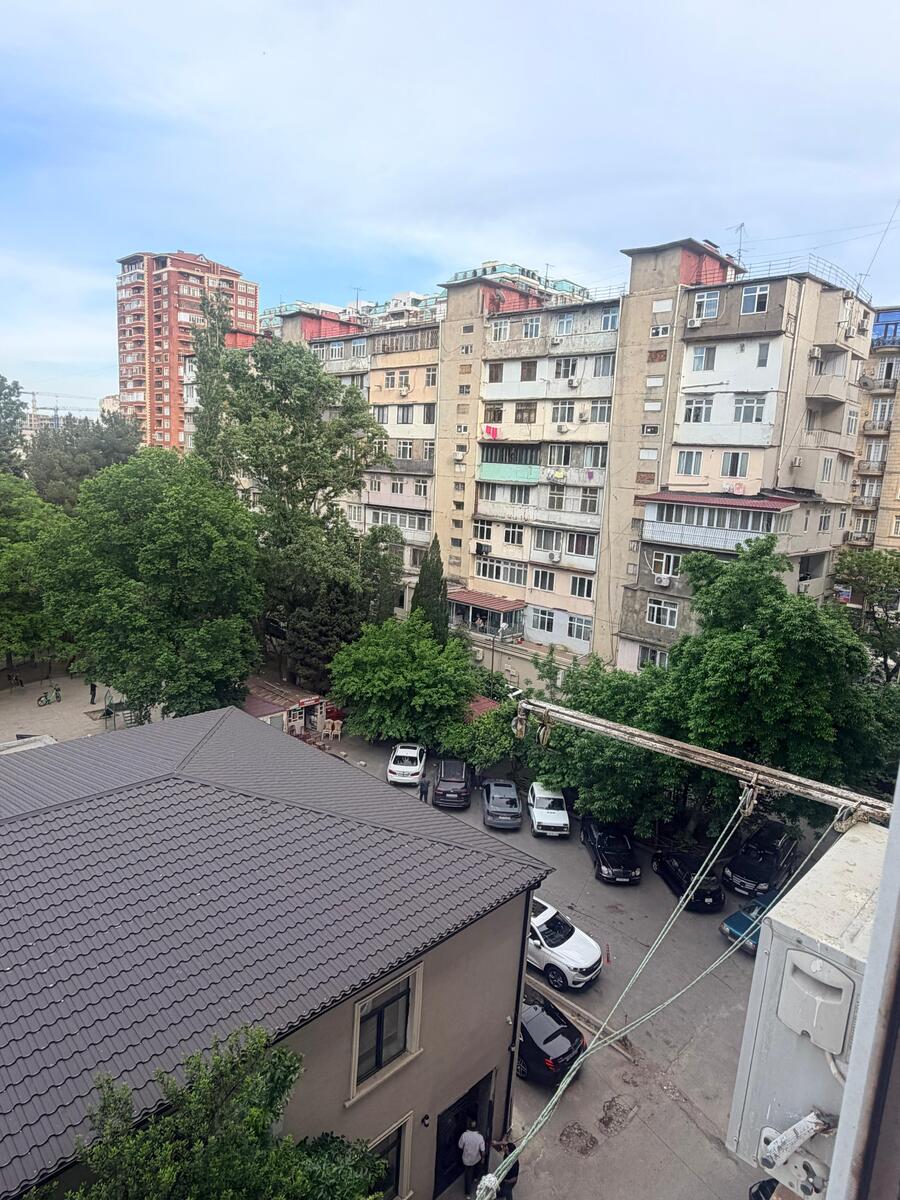 Satılır 3 otaqlı köhnə tikili 100 m² — Mənzil, Bakı (6)
