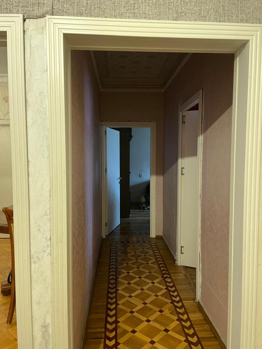 Satılır 5 otaqlı köhnə tikili 125 m² — Mənzil, Bakı (8)