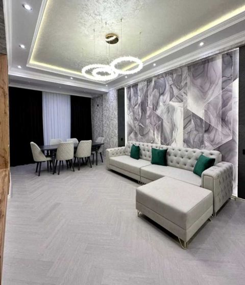 Satılır 3 otaqlı köhnə tikili 87 m² — Bakı