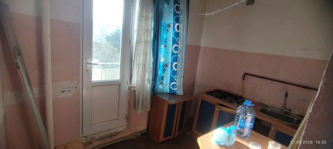 Satılır 1 otaqlı köhnə tikili 42 m² — Mənzil, Bakı (6)