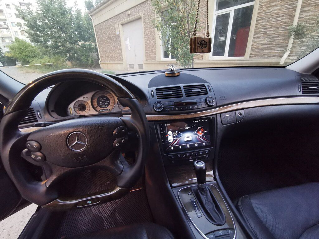 Mercedes E 320, 3.2 L, 2004 il, 260 000 km — Avtomobillər, Bakı (7)