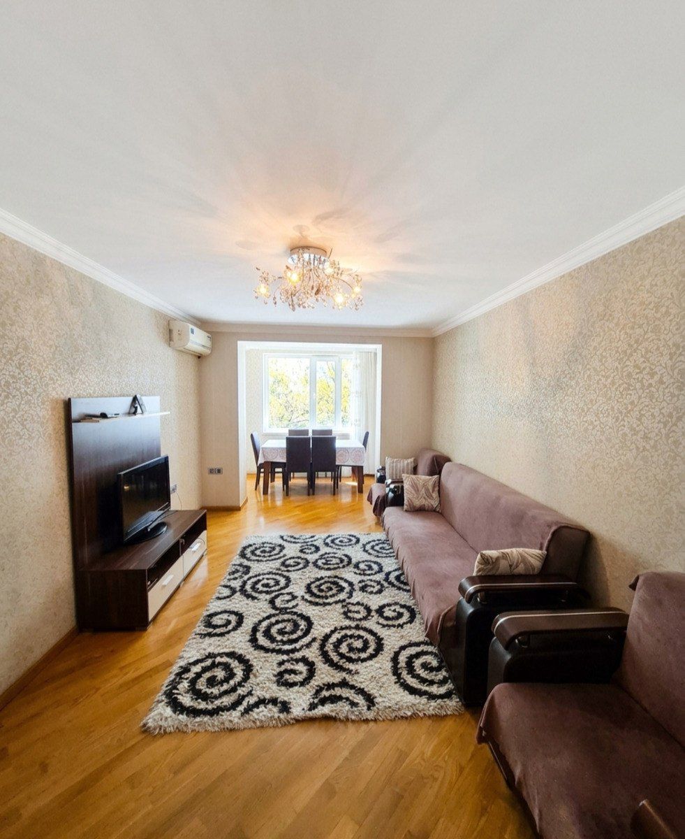 Satılır 3 otaqlı köhnə tikili 75 m² — Mənzil, Bakı (2)