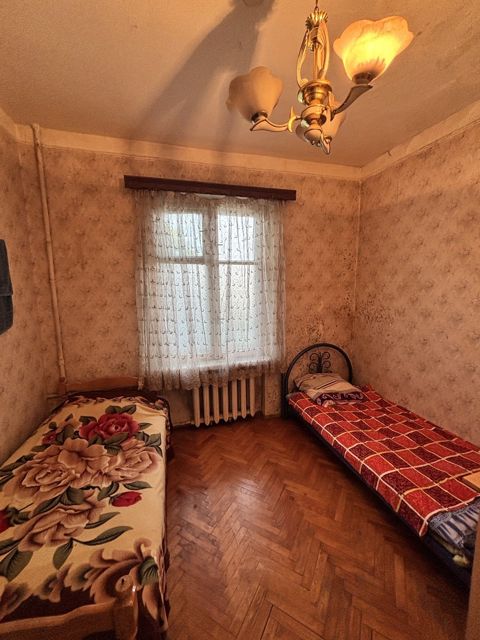 İcarəyə verilir 4 otaqlı köhnə tikili 120 m² — Bakı