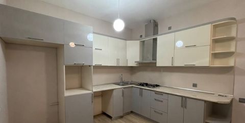 Endırım mətbəx mebeli satılır 600 manata ÖLÇÜ:-6 üzərində — Bakı