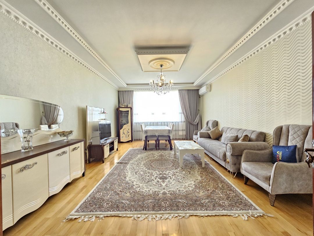 Satılır 3 otaqlı yeni tikili 135 m² — Mənzil, Bakı