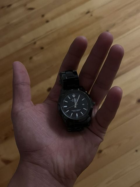 Qara rəngli kişi qol saatı Rolex A-class 65 azn alınıb. - Korpus və — Saray