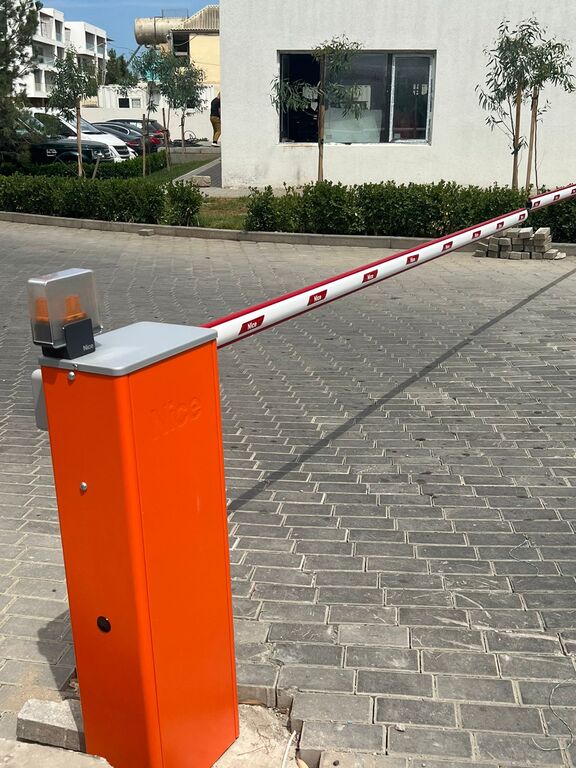 Şlaqbaum parkinq sistemi — Ağıllı ev və təhlükəsizlik, Bakı (2)