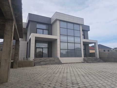 Satılır 7 otaqlı həyət evi/bağ evi 250 m² — Bakı