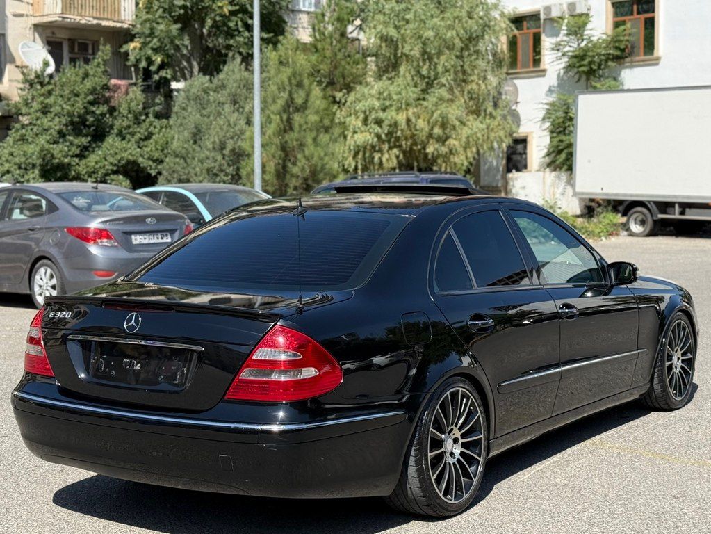 Mercedes E 320, 3.2 L, 2003 il, 346 000 km — Avtomobillər, Bakı (7)