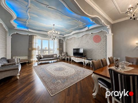 Satılır 5 otaqlı yeni tikili 250 m²