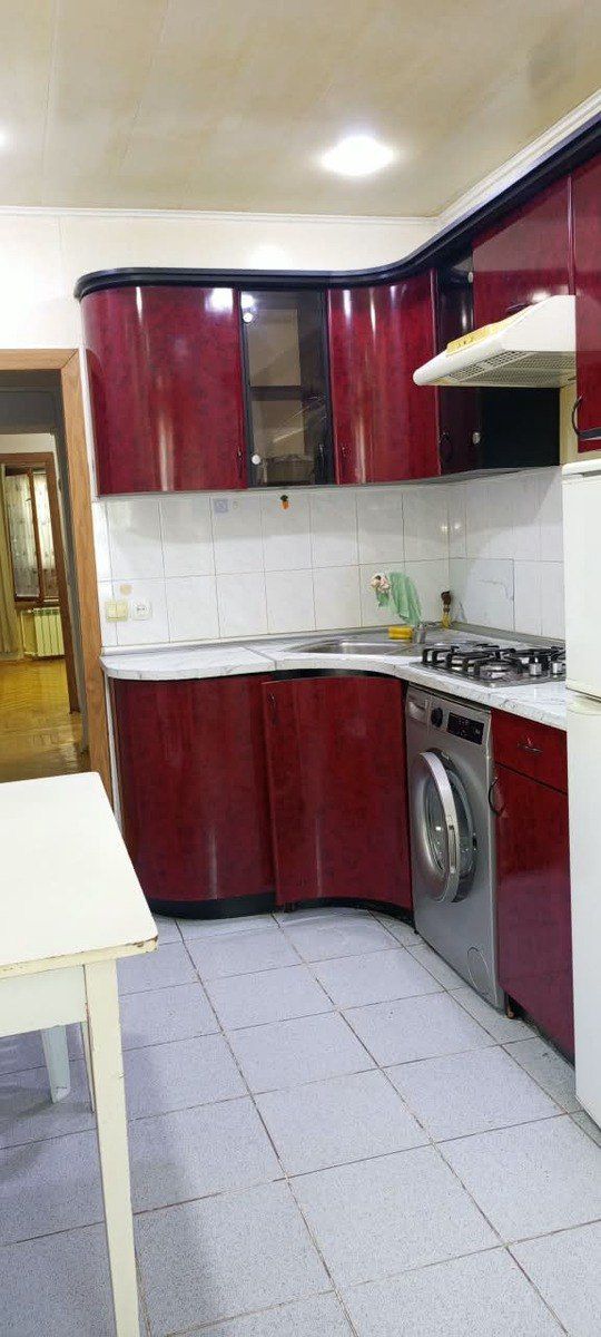 İcarəyə verilir 4 otaqlı köhnə tikili 90 m² — Mənzil, Bakı (8)