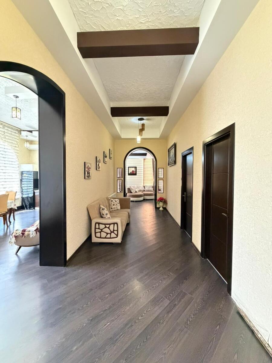 Satılır 4 otaqlı həyət evi/bağ evi 250 m² — Ev, villa, Bakı (12)