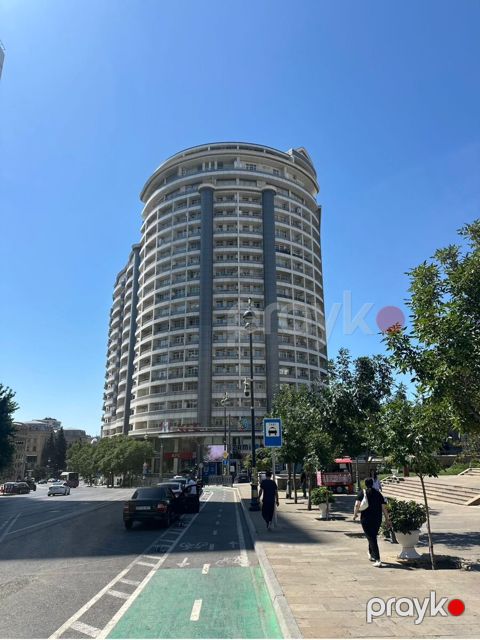 3-otaqlı yeni tikili kirayə verilir, Nizami m., 143 m²