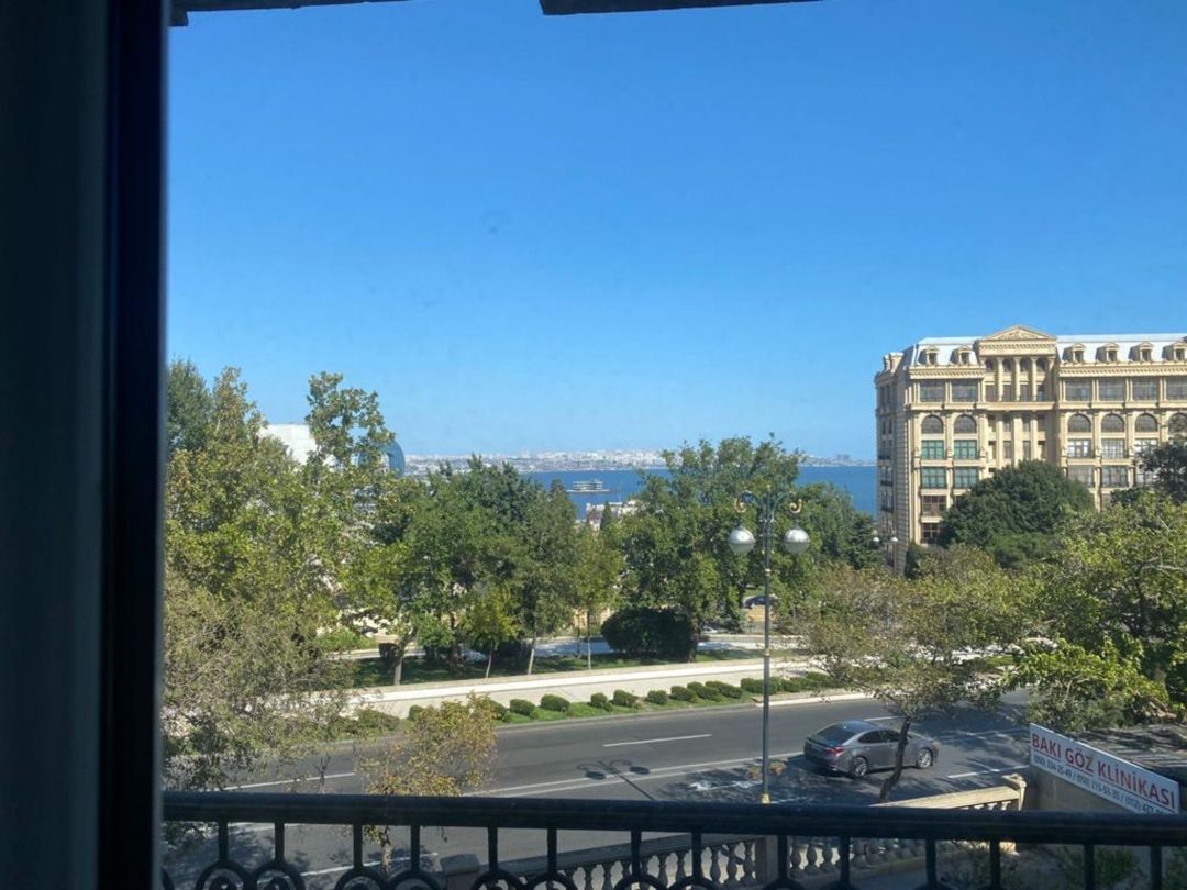 İcarəyə verilir 2 otaqlı köhnə tikili 60 m² — Mənzil, Bakı (9)