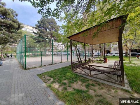 Xətai rayonunda 2 otaqlı Köhnə tikili Satılır, 60 m² — Bakı