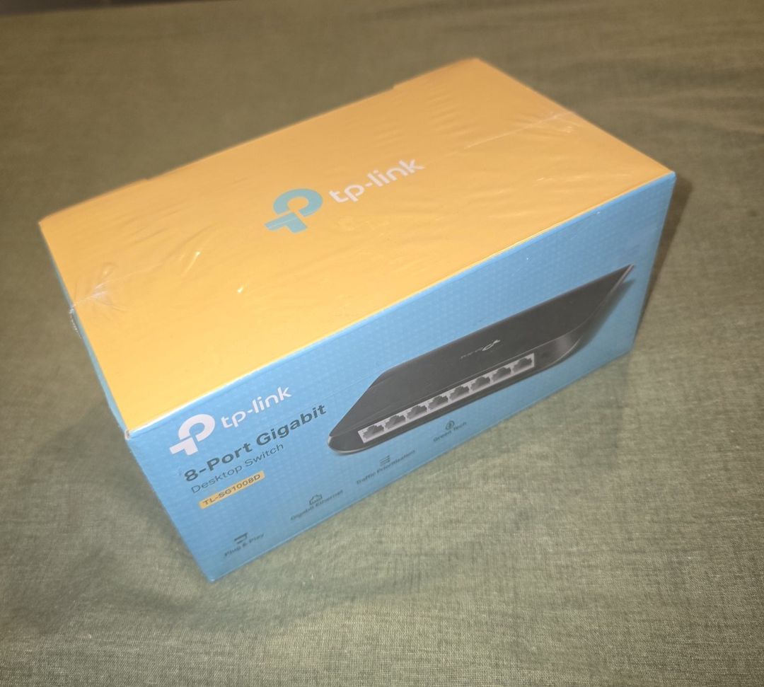 TP-Link Gigabyte Switch 8port — Şəbəkə və server avadanlığı, Bakı (2)
