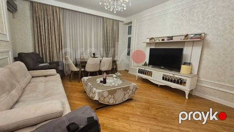 2-otaqlı yeni tikili, 8-ci mkr., 82 m²