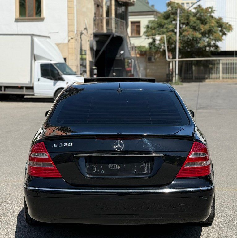 Mercedes E 320, 3.2 L, 2003 il, 346 000 km — Avtomobillər, Bakı (10)